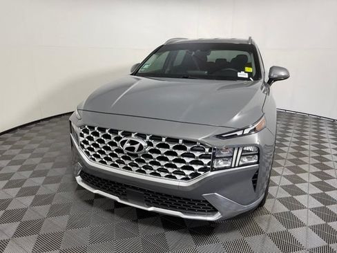 Used 2022 Hyundai Santa Fe SEL FWD image 2