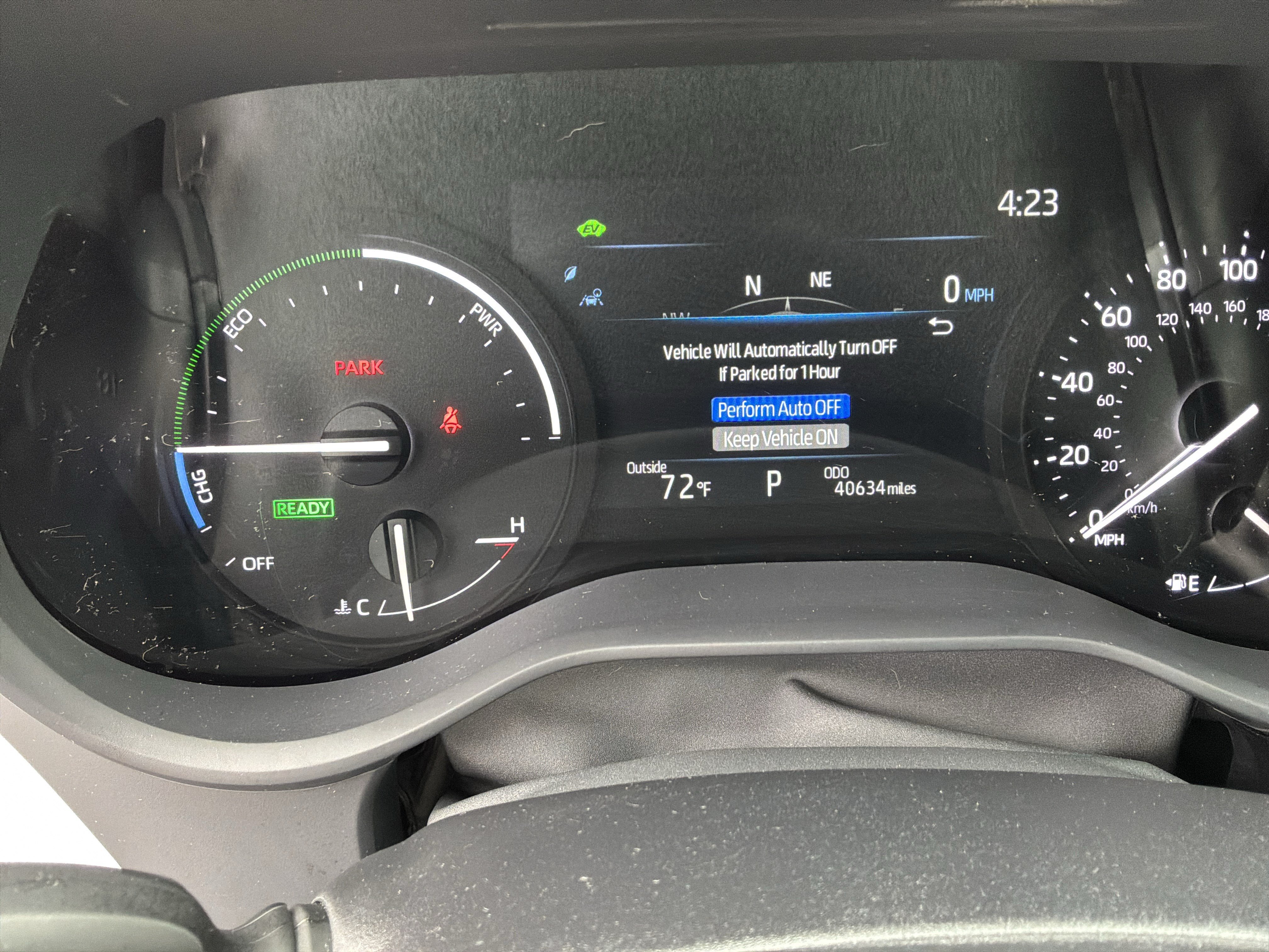 Used 2026 Toyota Sienna XLE FWD image 22