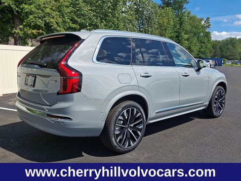 New 2026 Volvo XC90 B6 Plus w/ Protection Package Premier image 7