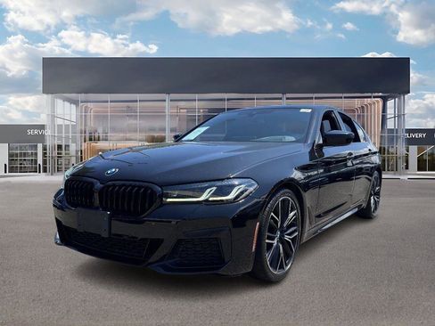 Used 2022 BMW 530i w/ Executive Package image 1