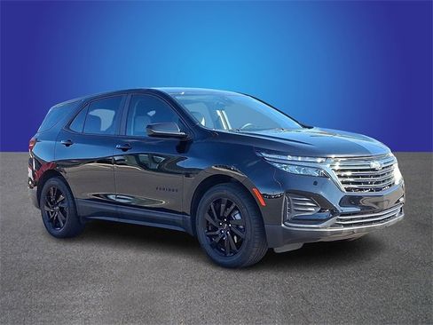 Used 2024 Chevrolet Equinox LS w/ Midnight Edition image 3