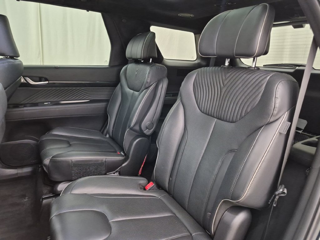 Used 2025 Hyundai Palisade Calligraphy AWD/4WD image 29