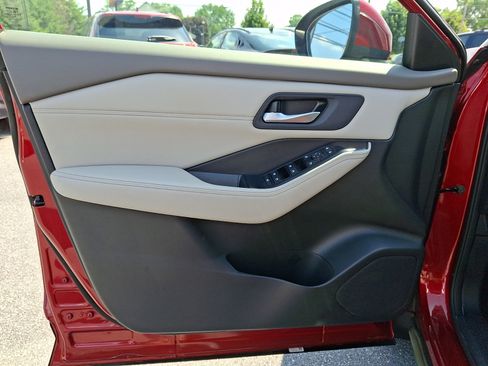 Certified 2023 Nissan Rogue SV w/ SV Premium B Package AWD/4WD image 14