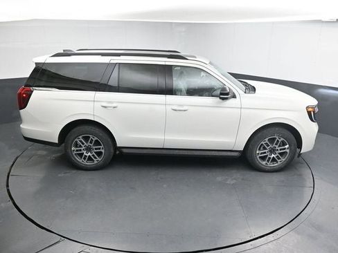 New 2026 Ford Expedition Active image 23