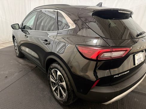 Used 2024 Ford Escape Platinum w/ Premium Technology Package image 8