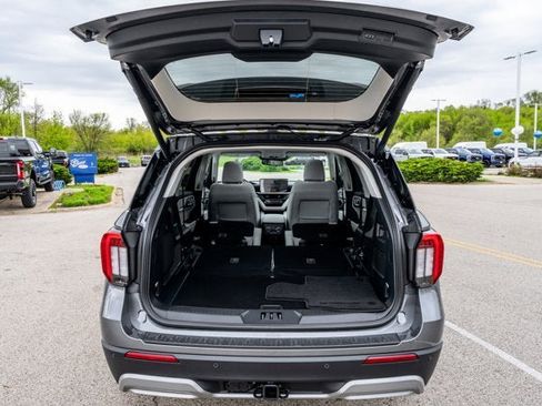 New 2026 Ford Explorer Platinum AWD/4WD image 8