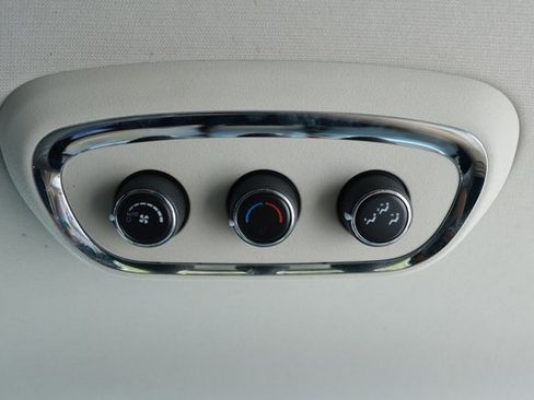 Used 2015 Dodge Durango Limited w/ Nav & Power Liftgate Group image 30