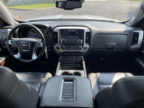 Used 2017 GMC Sierra 1500 SLT w/ SLT Premium Package AWD/4WD image 19