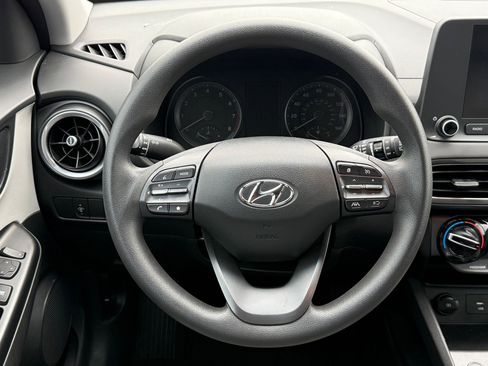 Used 2022 Hyundai Kona SE image 14