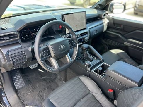 Used 2025 Toyota 4Runner TRD Sport Premium AWD/4WD image 18