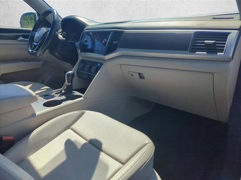 Used 2019 Volkswagen Atlas SE w/ Panoramic Sunroof Package FWD image 28