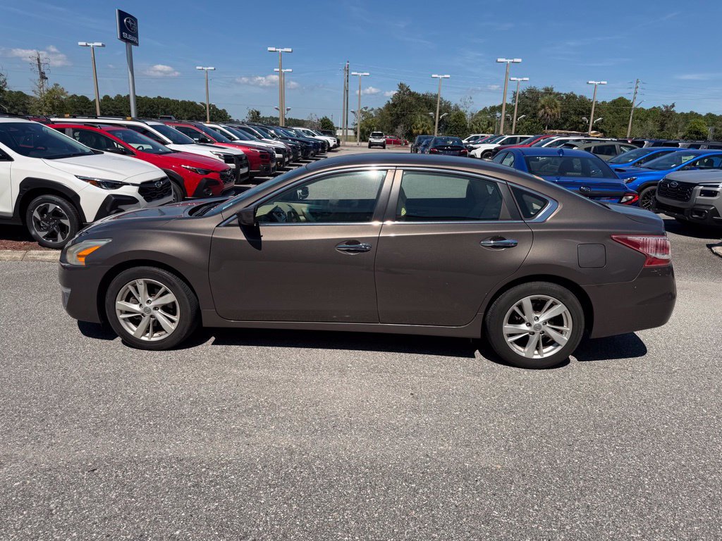 Used 2013 Nissan Altima 2.5 SV FWD image 10