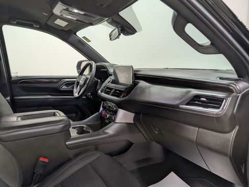 Used 2022 GMC Yukon XL SLE w/ Gmc Pro Safety Plus Package image 20