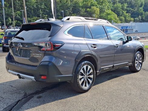 Used 2024 Subaru Outback Touring AWD/4WD image 6