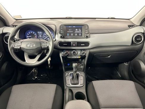 Used 2021 Hyundai Kona SE image 14