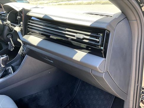 Used 2025 Volkswagen Jetta Sport FWD image 15