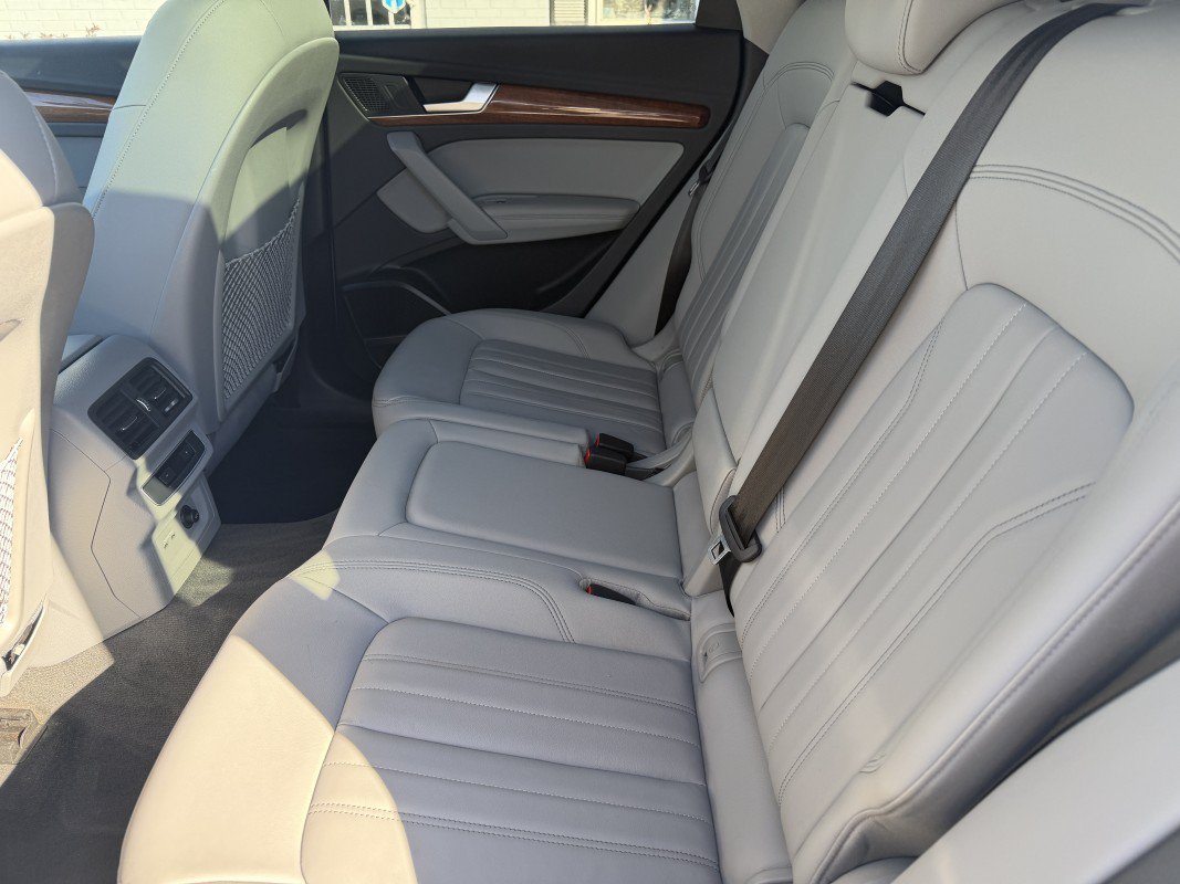 Used 2022 Audi Q5 2.0T Premium Plus AWD/4WD image 18