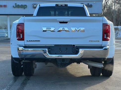 Used 2025 RAM 3500 Laramie image 59