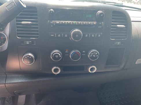 Used 2010 Chevrolet Silverado 3500 LT AWD/4WD image 15