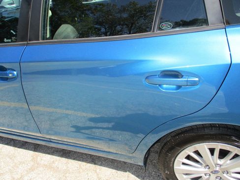 Used 2018 Subaru Impreza 2.0i Premium image 15