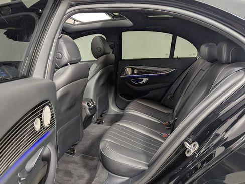 Used 2023 Mercedes-Benz E 350 4MATIC Sedan image 29
