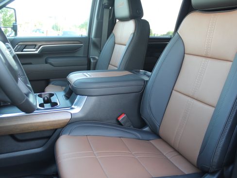 New 2026 Chevrolet Silverado 2500 High Country AWD/4WD image 9