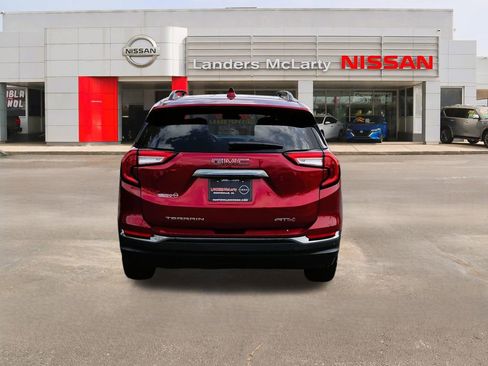 Used 2023 GMC Terrain AT4 w/ Tech Package image 4