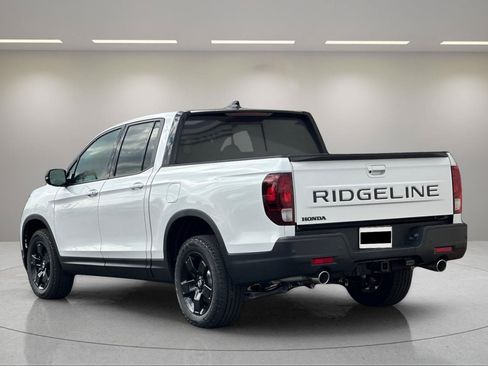 New 2026 Honda Ridgeline Black Edition image 3