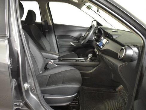 Used 2024 Nissan Kicks SV FWD image 32