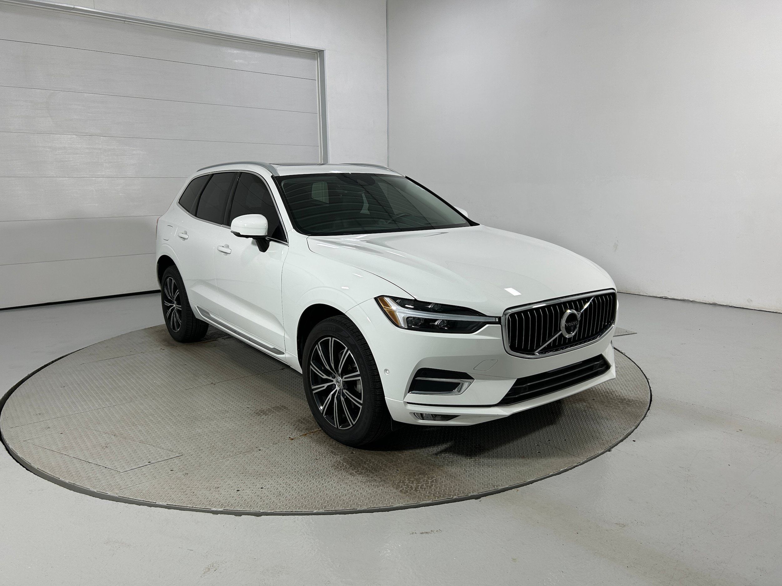 Used 2021 Volvo XC60 T5 Inscription AWD/4WD image 2