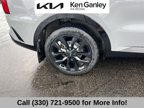Certified 2022 Kia Sorento SX FWD image 16