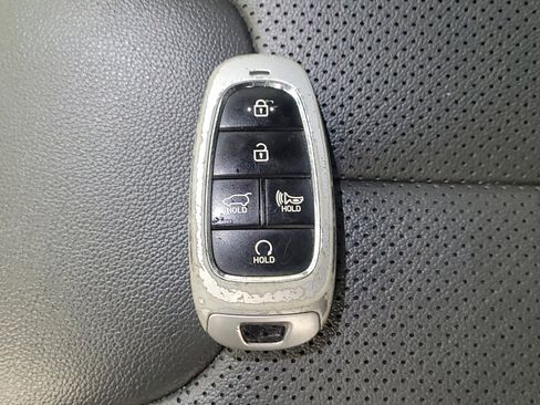 Used 2023 Hyundai Santa Fe SEL w/ Premium Package image 32