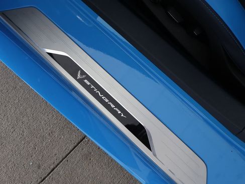 Used 2021 Chevrolet Corvette Stingray Premium Cpe w/ Z51 Performance Package image 23