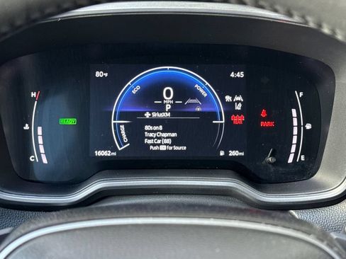 Used 2024 Toyota Corolla Cross AWD Hybrid w/ Convenience Package image 23