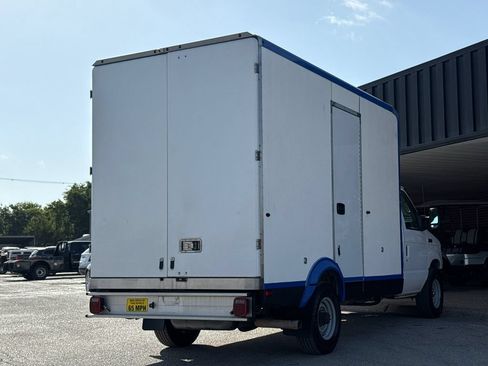 Used 2023 Ford E-350 and Econoline 350 Super Duty w/ Power Windows & Locks Group RWD image 9