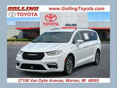 Used 2021 Chrysler Pacifica Touring-L