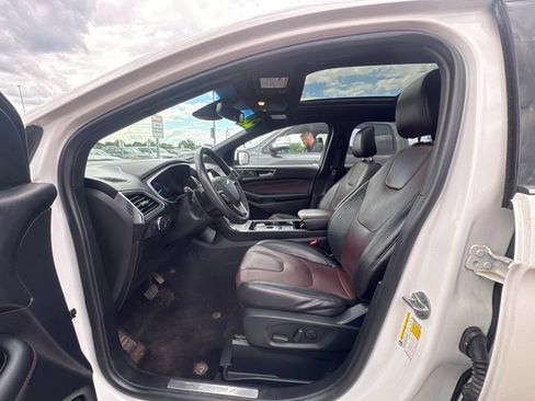 Used 2020 Ford Edge Titanium w/ Equipment Group 301A AWD/4WD image 9
