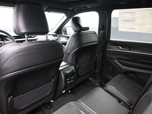 New 2026 Jeep Grand Cherokee L 4WD image 16
