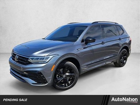 Used 2023 Volkswagen Tiguan SE R-Line FWD image 1