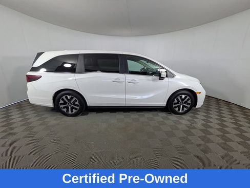Used 2025 Honda Odyssey EX-L image 3