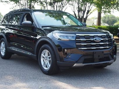 Certified 2025 Ford Explorer Active w/ Active Comfort Package