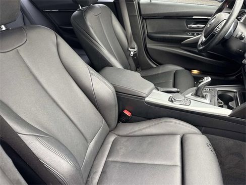 Used 2017 BMW 330i Sedan image 34