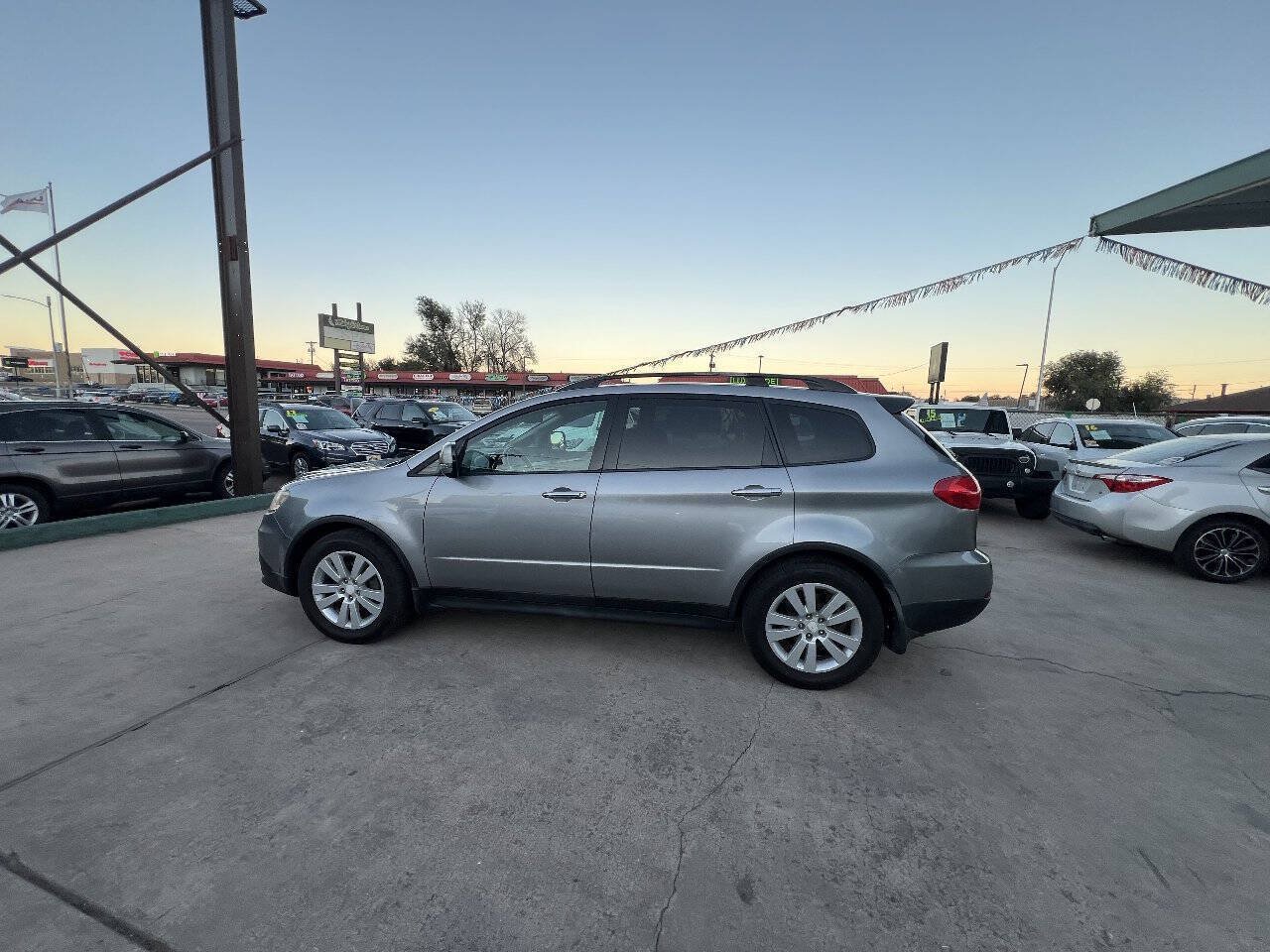 Used 2010 Subaru Tribeca Limited AWD/4WD image 23