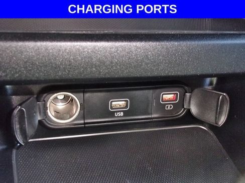 Used 2024 Kia Forte LXS w/ LXS Technology Package FWD image 4
