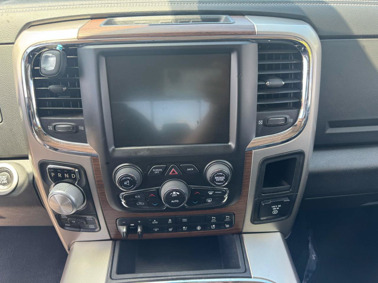 Used 2016 RAM 1500 Laramie w/ Convenience Group AWD/4WD image 14