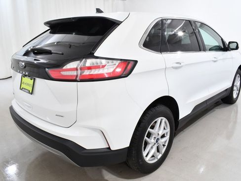 Used 2022 Ford Edge SEL w/ Convenience Package image 11