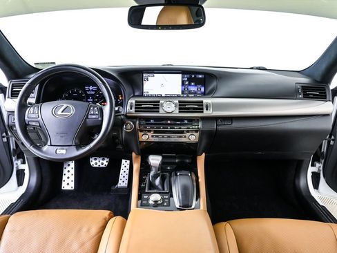 Used 2015 Lexus LS 460 w/ F Sport Package image 18