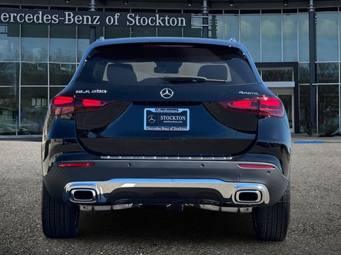 New 2026 Mercedes-Benz GLA 250 4MATIC image 5