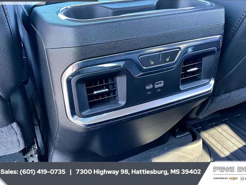Used 2024 GMC Sierra 2500 Denali w/ Denali Reserve Package AWD/4WD image 25