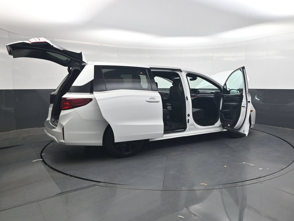 Used 2025 Honda Odyssey Sport-L image 41